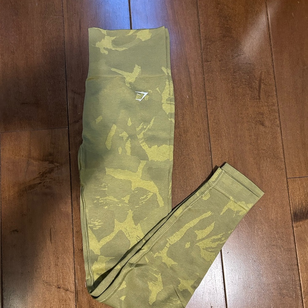 Gymshark Yellow Camouflage Leggings, small